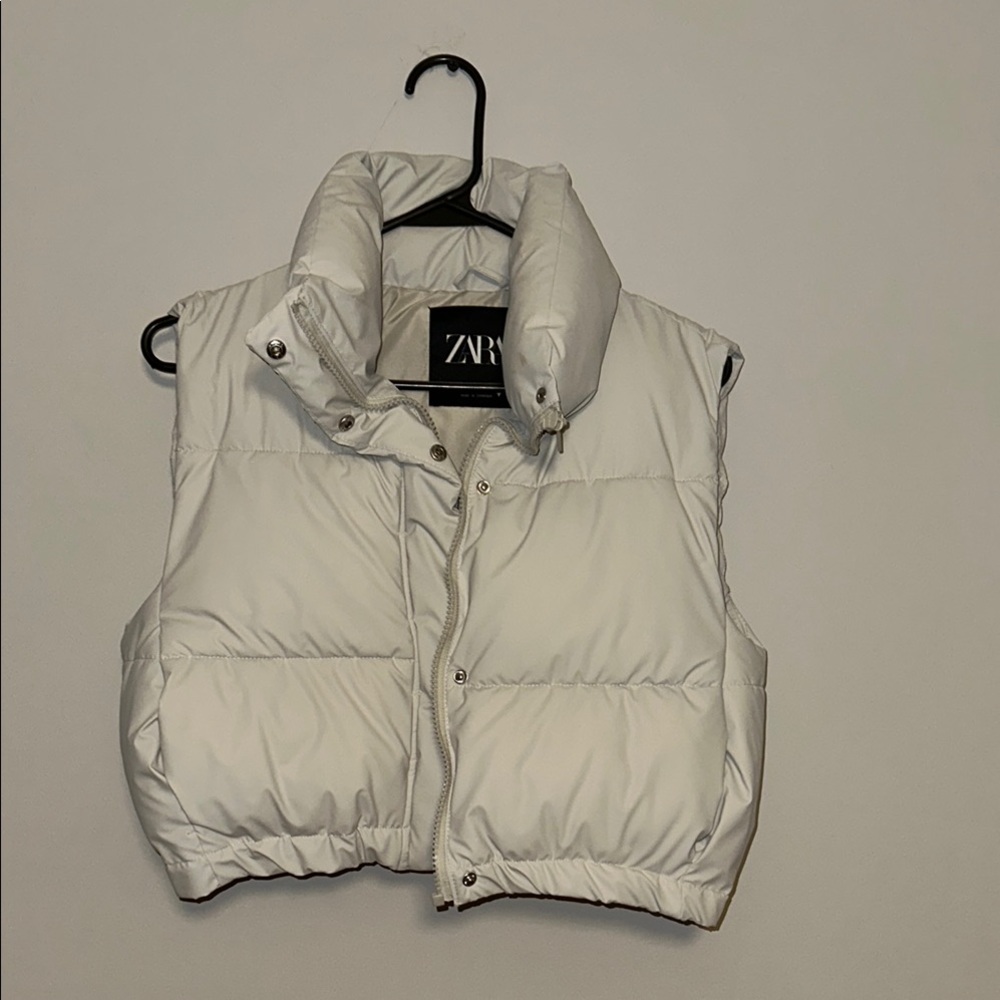 Zara White Puffer Vest